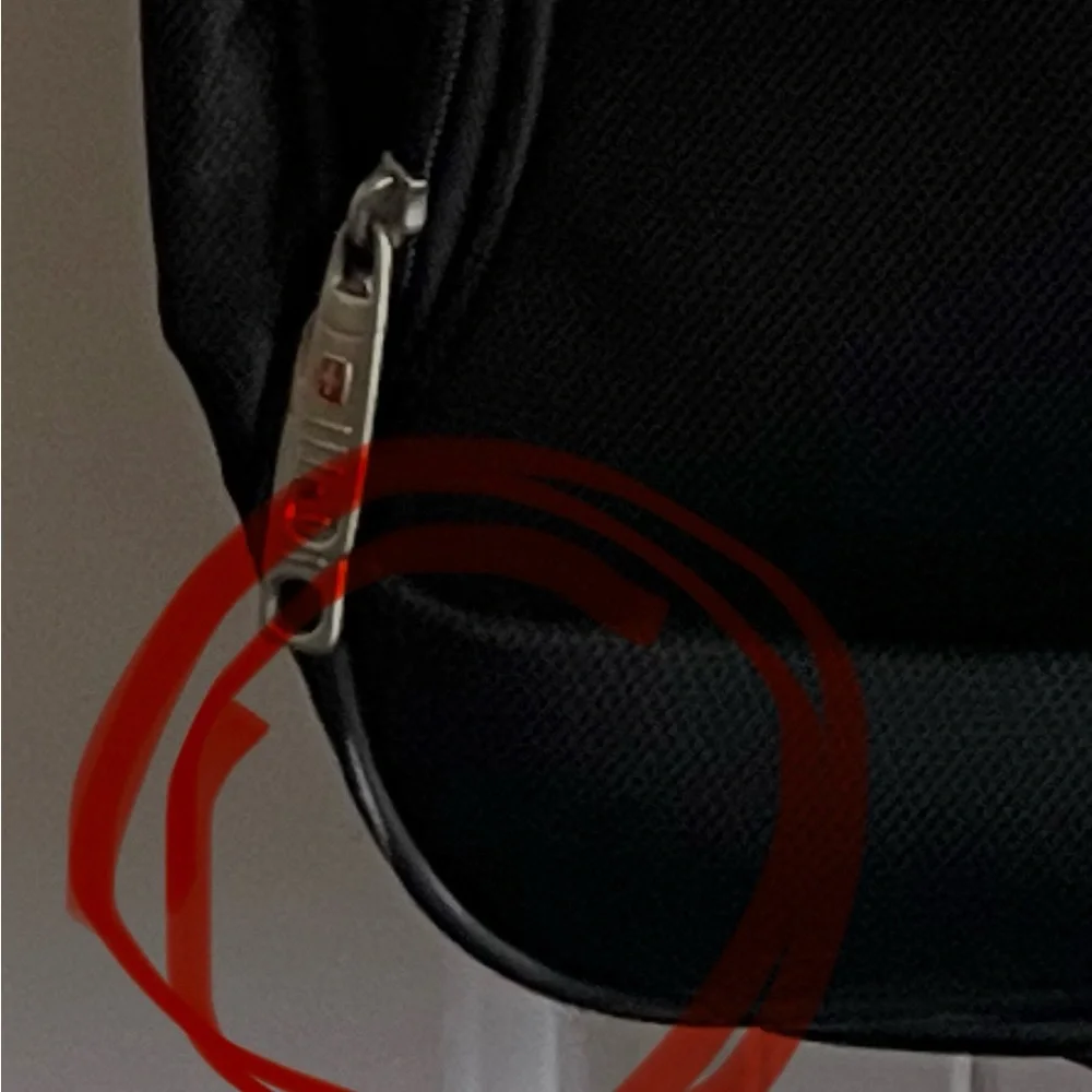 Swiss Alps Black Victorinox 24'x20 Travel Luggage Garment Bag Hanging Clothes